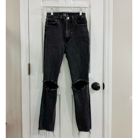 Abercrombie & Fitch Black Ultra High Rise Mom Jean Black Distressed Jeans 25/0 - Picture 1 of 8